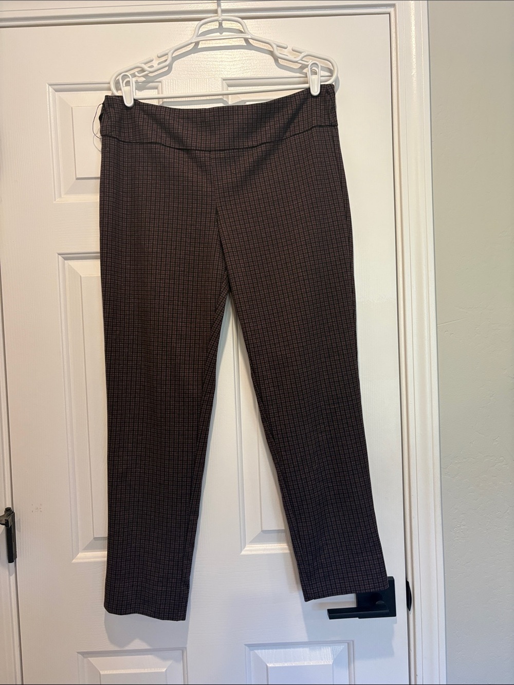 Zac  & RACHEL Plaid Pants  in Plum and Black